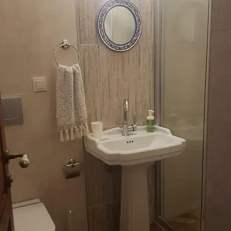 Lavantali Tasev Butik & Restorant