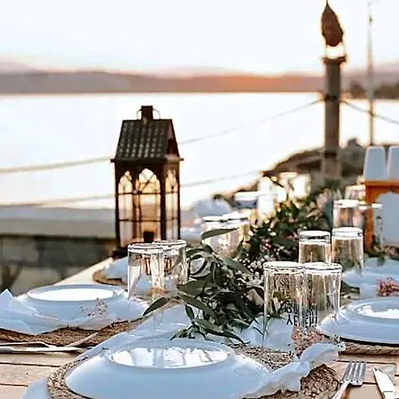 Lavantali Tasev Butik & Restorant ホテル